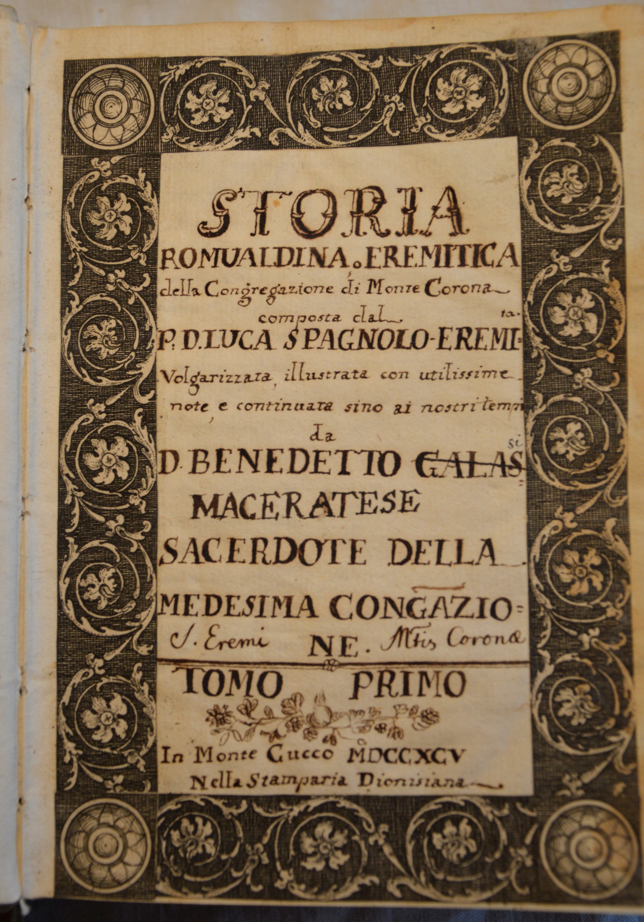 Sladami ciszy: Naczynie Święte